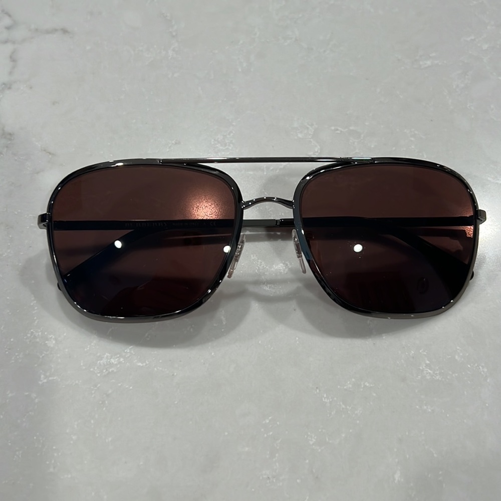 NWOT [Burberry] Men’s Aviator Sunglasses SILVER B3075 1143/73 with Case